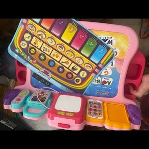 Vtech desk with one changeable learning mat and stool